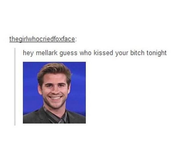 Destrict12's tweet photo. Yeah in ur face Peeta! 😂😂😂😂😭😭😭 http://t.co/Zq9R9aXkJo