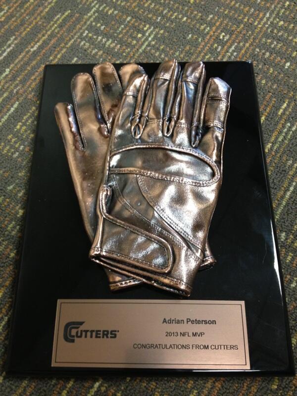 Darren Rovell On Twitter The Guys At Cuttersgloves Bronzed