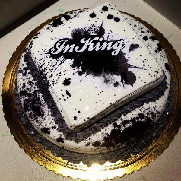 inkingtattoo's tweet photo. Happy birthday INKING TATTOO STUDIO ! http://t.co/cHNlqcm9hM