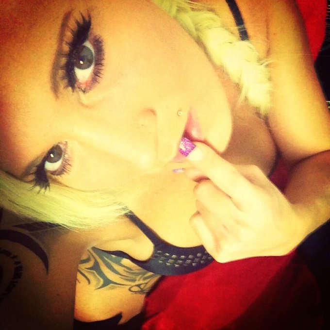 Besuch mich Baby....www.an-hotgirls.com http://t.co/OrNRRmjGA0<a href="/tag/follow"class="tags"><span>#follow</span></a><a href="/tag/me"class="tags"><span>#me</span></a><a href="/tag/picsfortc"class="tags"><span>#picsfortc</span></a>