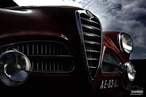 RacingJs's tweet image. Vandaag heeft Geert Langelaan een fotoshoot gemaakt van een AR 1900, het resultaat is super!!