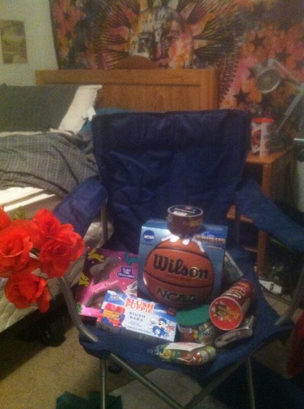 ramcnerney's tweet photo. @MCK_herb Oh hell yes! Best way to come home, thank you senior spoils buddy!!!!! #plethoraofgifts http://t.co/qeKrKPiGqE