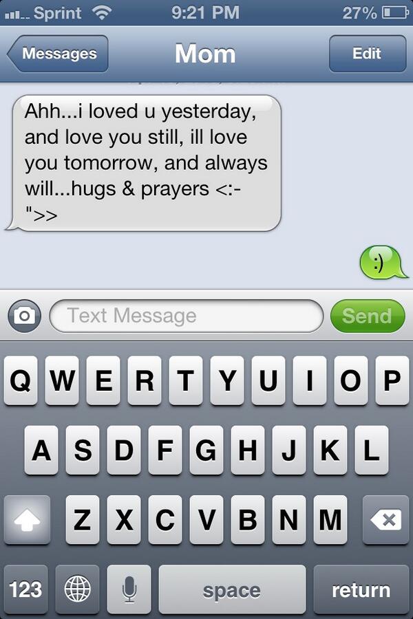 EdChacho27's tweet image. Love my momma