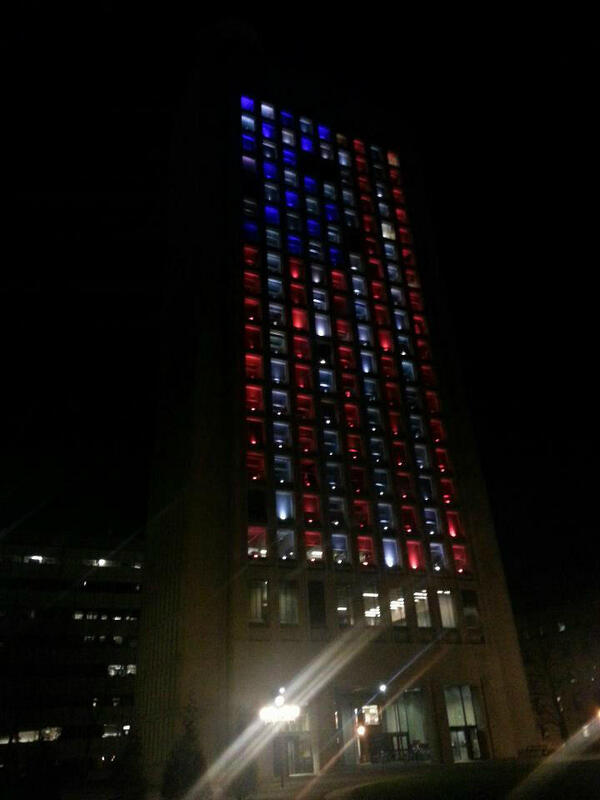 The Green Building at MIT is lit up as the American Flag tonight. (pic @peteyMIT)