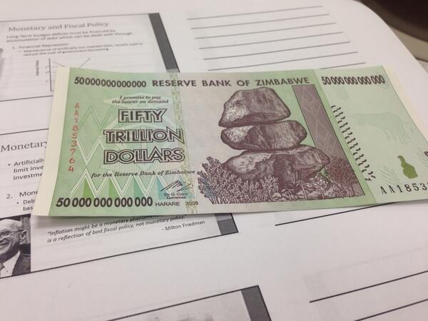 eseechy's tweet image. I&apos;m rich! #econclass