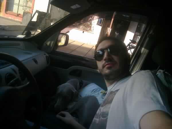 LeaSmith23's tweet photo. Asi se labura tranqui con mi hija Filly. Que lindo es no tener horarios. http://t.co/fhc1TegYOk