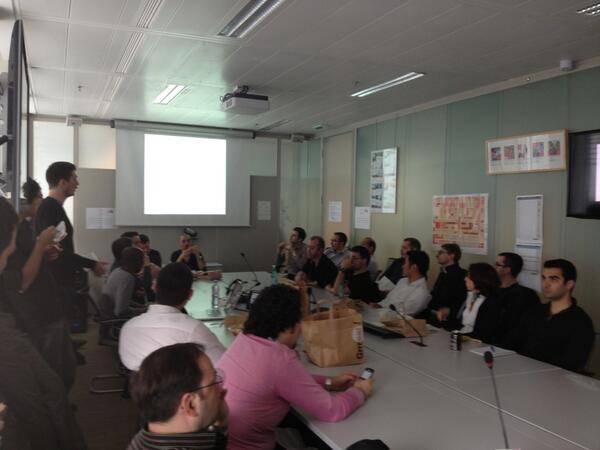 romaintaz's tweet image. #BBL de @jbpros sur #CucumberJS à la #SGCIB. Il y a foule ! Qui a dit que le JS n’intéresse personne :)