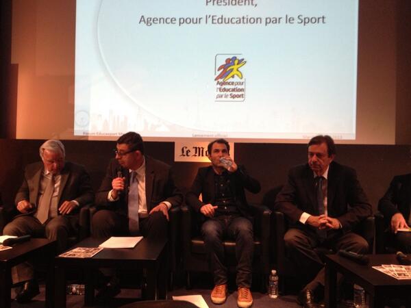 MMKAuthentique's tweet image. Au journal Le Monde pour la conférence de presse "Fais-nous rêver"