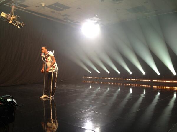 kelseykstarks's tweet image. #win4ware @whas11 RT @KyleTucker_CJ: Kevin Ware posing for CBS promos. RT@MClevenger_CJ: