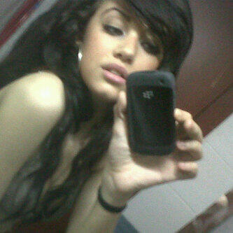 اليوم الخميس من يبي آييني الشقه :$ ' آقوى رتويت الحساب الثالث إلا إسويه بليز مابي يتقفل مرة ثالثه )؛ #رتويت #قحبه