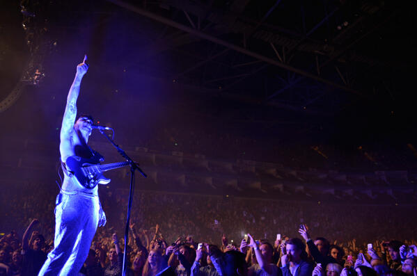 BiffyClyro's tweet photo. #BiffyClyro #London http://t.co/o0MxPfqTa4