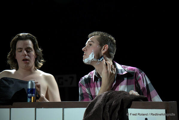 ArjosEnEdwin's tweet photo. En daarna op zaterdag 11 februari onze 2e show 'Uit de tent gelokt'! http://t.co/NKA41HaPdu