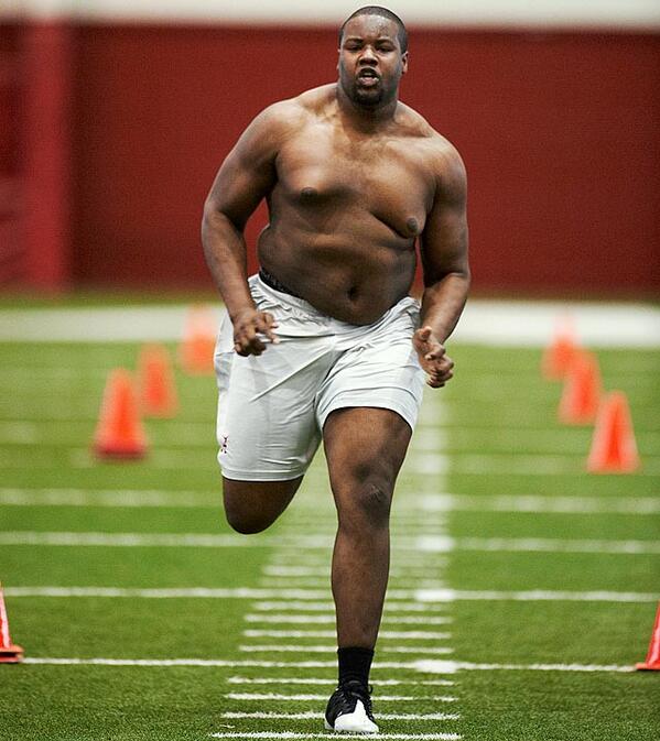 SI Vault on Twitter: "Andre Smith runs the 40 at the 2009 NFL Combine:  http://t.co/UIHOPegoAI"