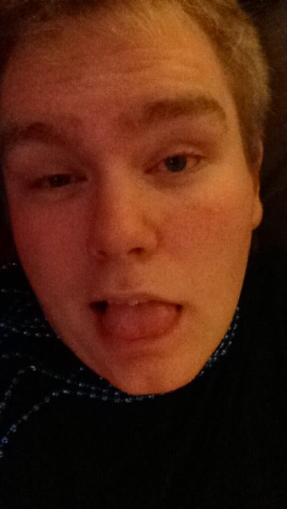 Jommer95's tweet image. #whadddup