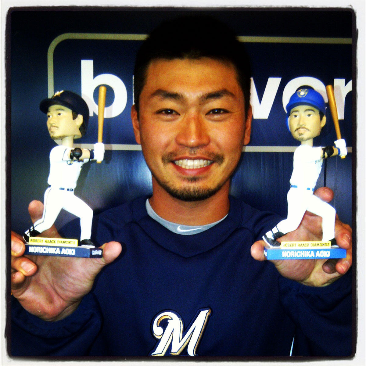 BHBqd_QCIAIsHmB.jpg:large