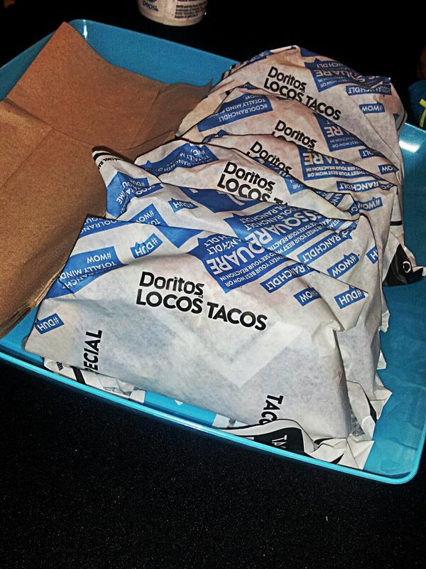 Taco Bell PR tweet media