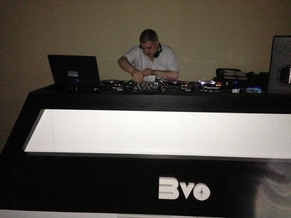 @monchoragar Esto te pertenece!!! Vere preparando la fiesta de los 80!!!