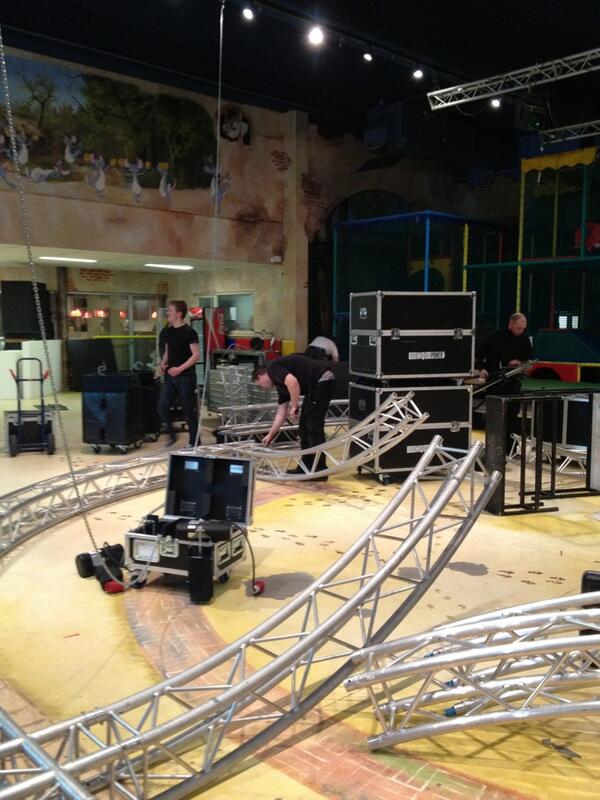 HeadCandyParty's tweet photo. Just started... http://t.co/wPfGPI36H5