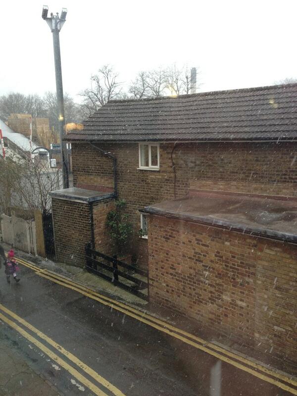 timothywrites's tweet photo. April 4 and snow. #whereisspring http://t.co/qiETEh5oUX