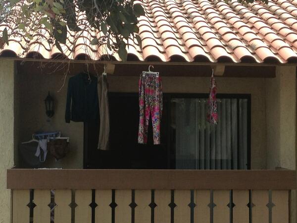 mkkevin's tweet photo. @TheHomesteadOC hi, I'm resident. I report 2times about balcony laundry issue. But nothing changed. http://t.co/nqQqdjPk8n