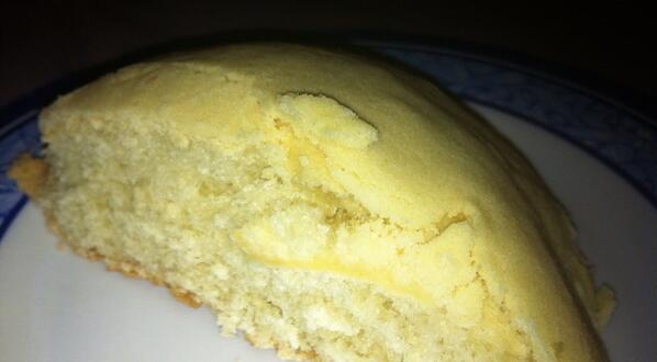 paomusi's tweet photo. RT @molly_rd: Luego de un día tan amargo, me toca comer un pedacito de cielo! #fb http://t.co/d2WSy6HERa/ yo quieroooooo!!! (;