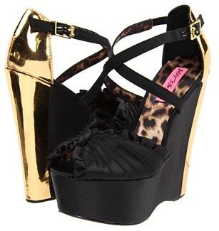 BETSEY JOHNSON BRRITT HEELS on eBay! #charity #bargain #heels #spring #summer 
ebay.com/itm/2212093626…