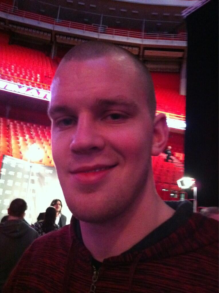 BHGGMM0CYAEKUj2.jpg:large