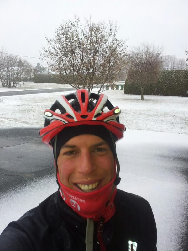 JBressonTri's tweet photo. Ok it's cold in Quebec... #freezing @merrelloutside @TeamMerrell @Louis_Garneau http://t.co/On36HgL8d1