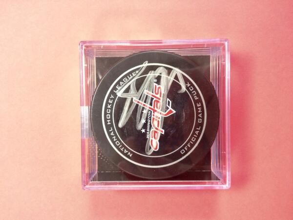 PfallsDECA's tweet photo. Signed Alexander Ovechkin puck, value exceeding $180 #ALSraffle http://t.co/vwc3CiEbSm