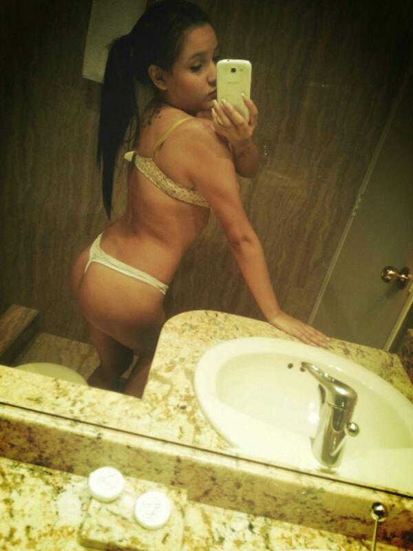 Genesis Kleiman... Venezolana  Twittera!!! (+18)