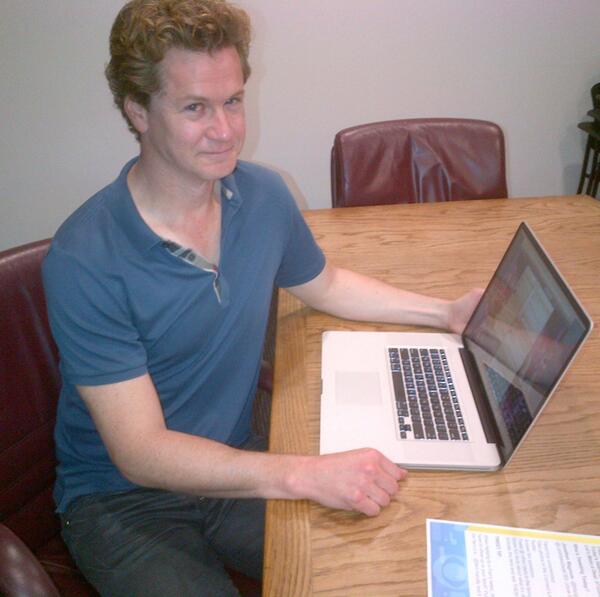 letsmakeadeal's tweet photo. .@Mangum1 tweeting LIVE as part of #CBSTweetWeek! tune in and tweet out #TweetLMAD ! http://t.co/tmMyxwPDg2