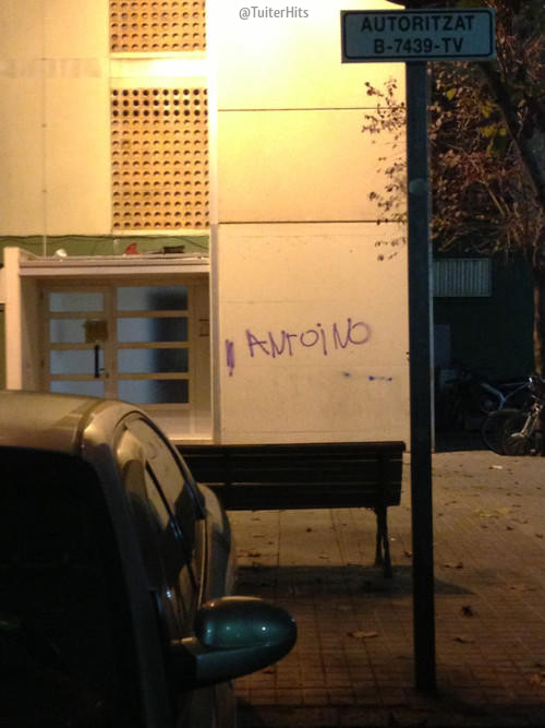 TuiterHits's tweet photo. Antonio, el grafitero que logró su sueño a pesar de su dislexia http://t.co/qZBfluN3X1