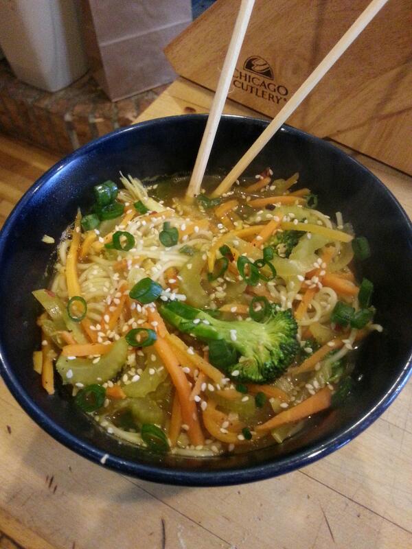raumenbot's tweet image. (via:ICOcentric) I improvised.. Not as good as ramen. #problemsovled #noodlebar #taylorswift #ftw