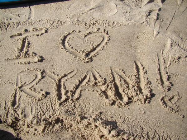 Linnlin_'s tweet photo. @_Ry_Ryan_ <3 http://t.co/MJyq2S9VFa