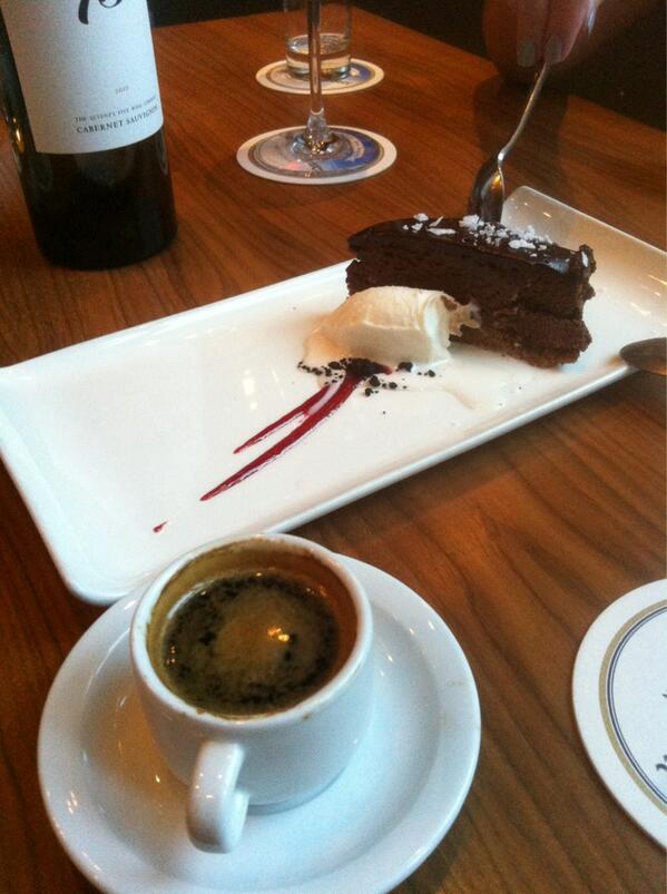 krisginyyc's tweet photo. @Downtownfood thank you for fulfilling @Garden_Cal 's foie gras addiction! Chocolate cake was the finishing touch! http://t.co/NknXpoNEEI