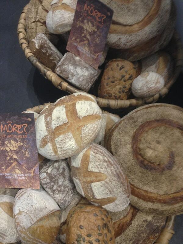 Moreartisan's tweet photo. Come and get it #cakeandbakeshow
#tealbread #breadporn http://t.co/LSTTHqcE61