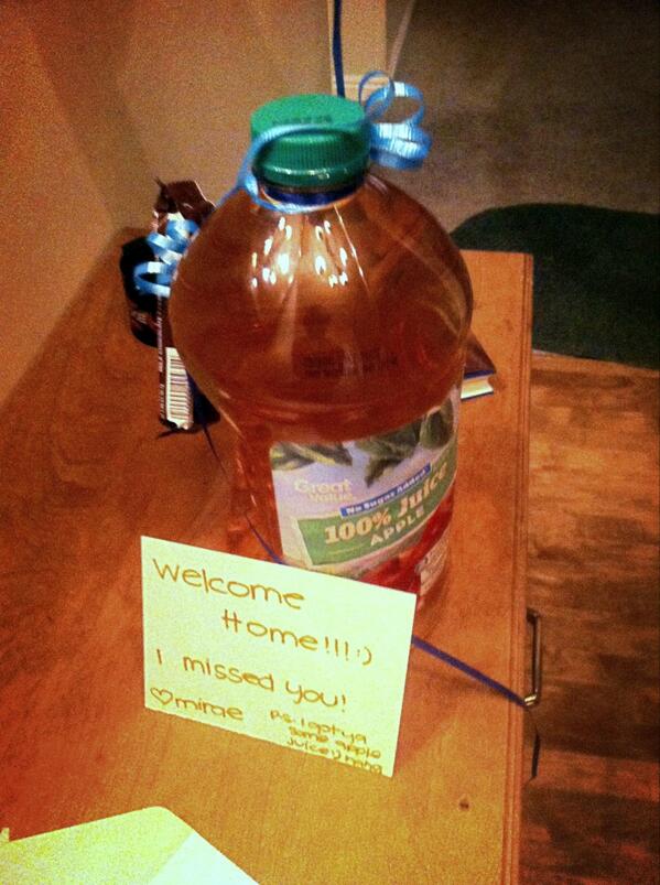 WillDaBeast222's tweet photo. @ohheymirae is by far my favorite person on this planet! #applejuice #shesthebest http://t.co/gCino1Qkda
