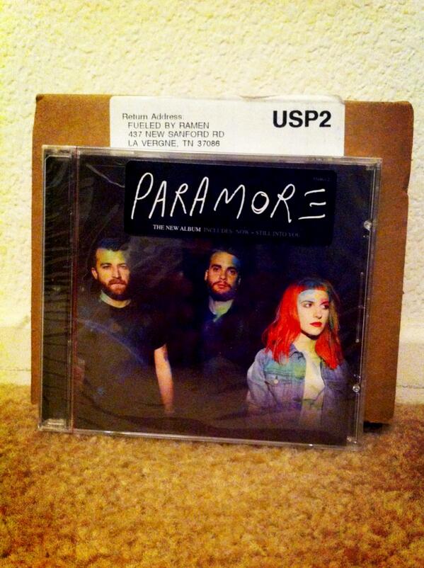 OhhMoni's tweet photo. THE WAIT IS FINALLY OVER! THANK YOU JESUS! @paramore @yelyahwilliams #Beforethe9th #InLOVE #FanFOREVER http://t.co/X4caFfSIH1