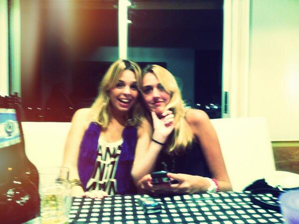 lumiguens's tweet photo. Sale modena para festejar http://t.co/xOLyiAjdpG