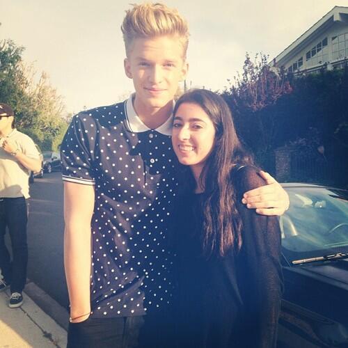 YourCodyUpdates's tweet photo. Cody and a fan http://t.co/CUEeehzW21