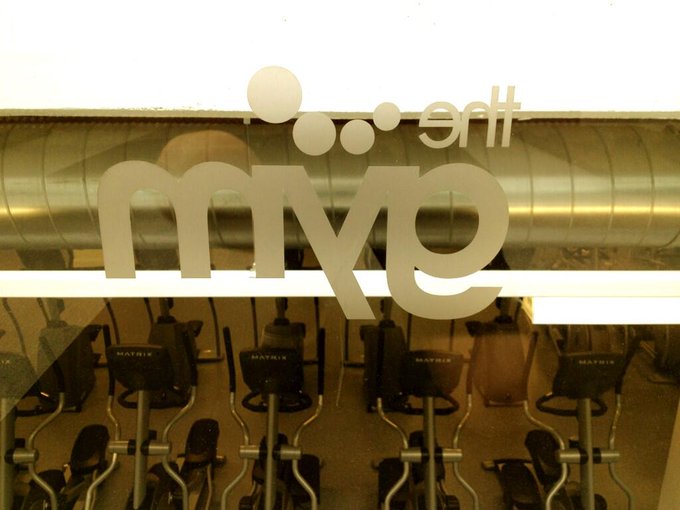 Watch Tom Howes's leaked NSFW photo on TwXstars