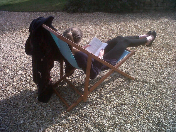 mydadtoldme's tweet image. #springmaybe No.5 taking no chances : #duffelcoat and #deckchair!
