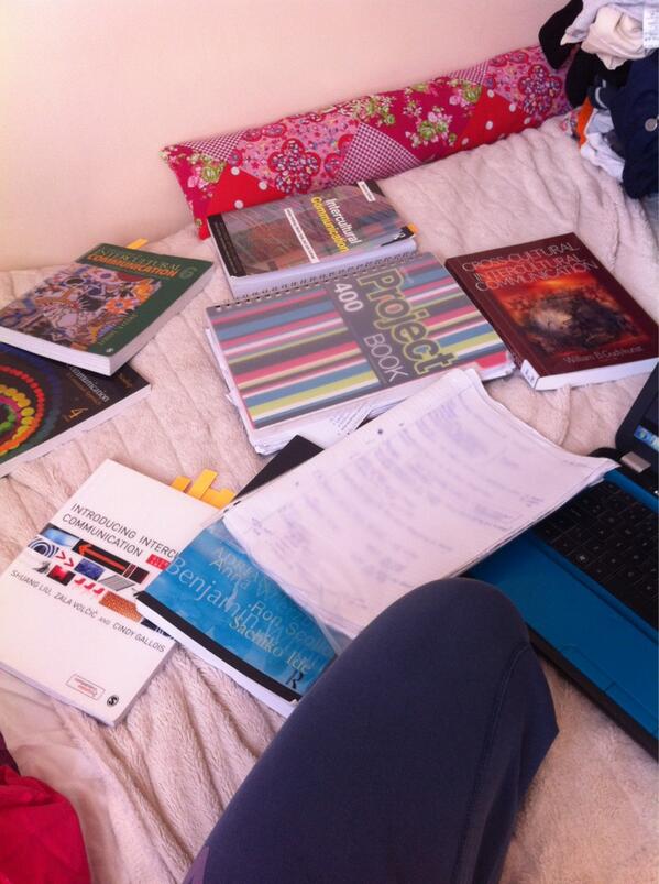 Jecccccca's tweet image. Let the fun begin.... #hateassignments