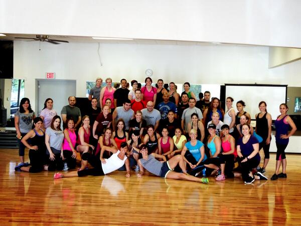 ElitePhysique3's tweet photo. #elitephysique3 #insanityclass http://t.co/rwtVHHIoJv