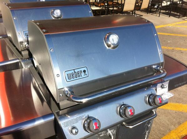 Grilling on Weber tweet media