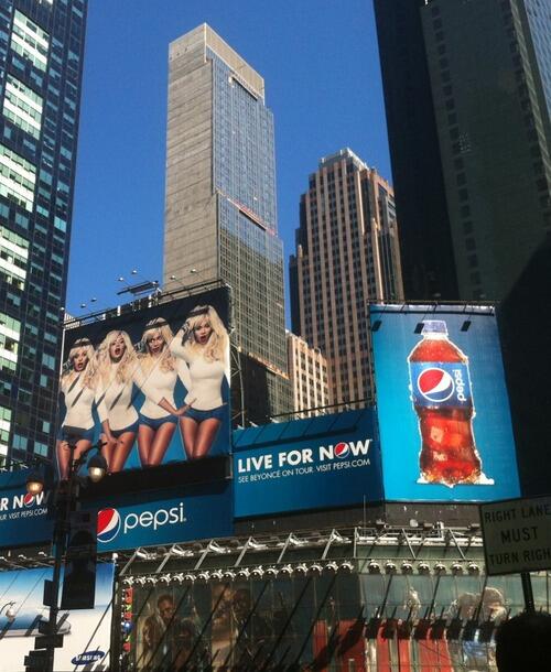 Beyoncé > Pepsi Spot (NEW SONG 'Grown Woman') - Página 17 BHMPIXRCIAAbLek