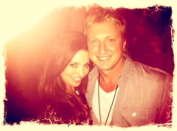 WilliamZabka's tweet photo. @NanciFilipelli great seeing u in Nashvegas! #MakeAWishEvent π http://t.co/1xVgst1JV9