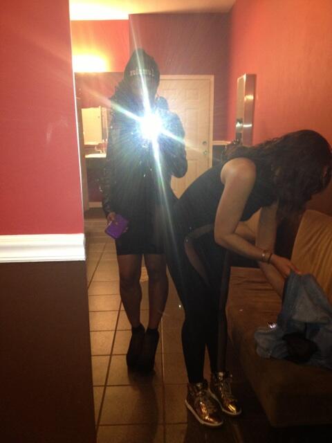 KarmanKush's tweet image. #SceneFlow @RoxieHeart_624