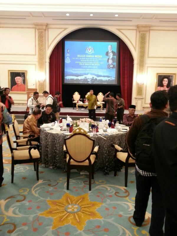fid_azwan's tweet photo. Komitmen Kerajaan utk PDRM.. http://t.co/uvQ9Xidlz4