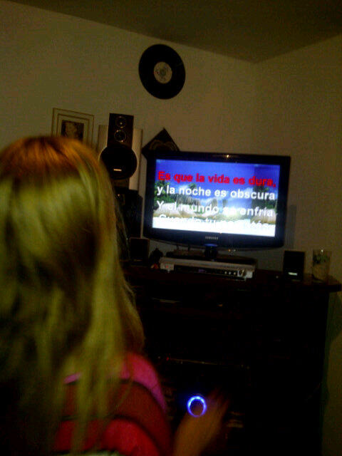 Miguenator2's tweet photo. @KaraokeMerida se parece al teleprompter de @MaduroOfficial http://t.co/BlvtAczqOt